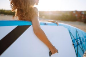 Come trasportare una tavola da surf
